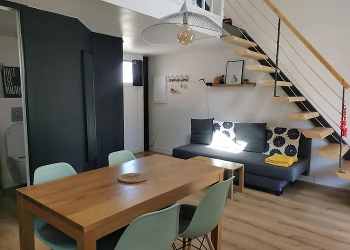 Maisonnette Calme Et Ensoleillee, Parking Prive